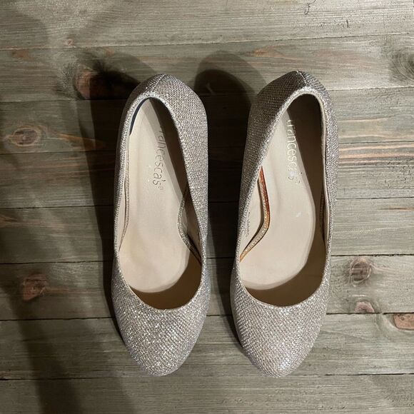 Francesca’s Sparkly Heels - Picture 4 of 12